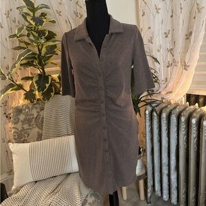 Elegant Brown Button-Up Dress